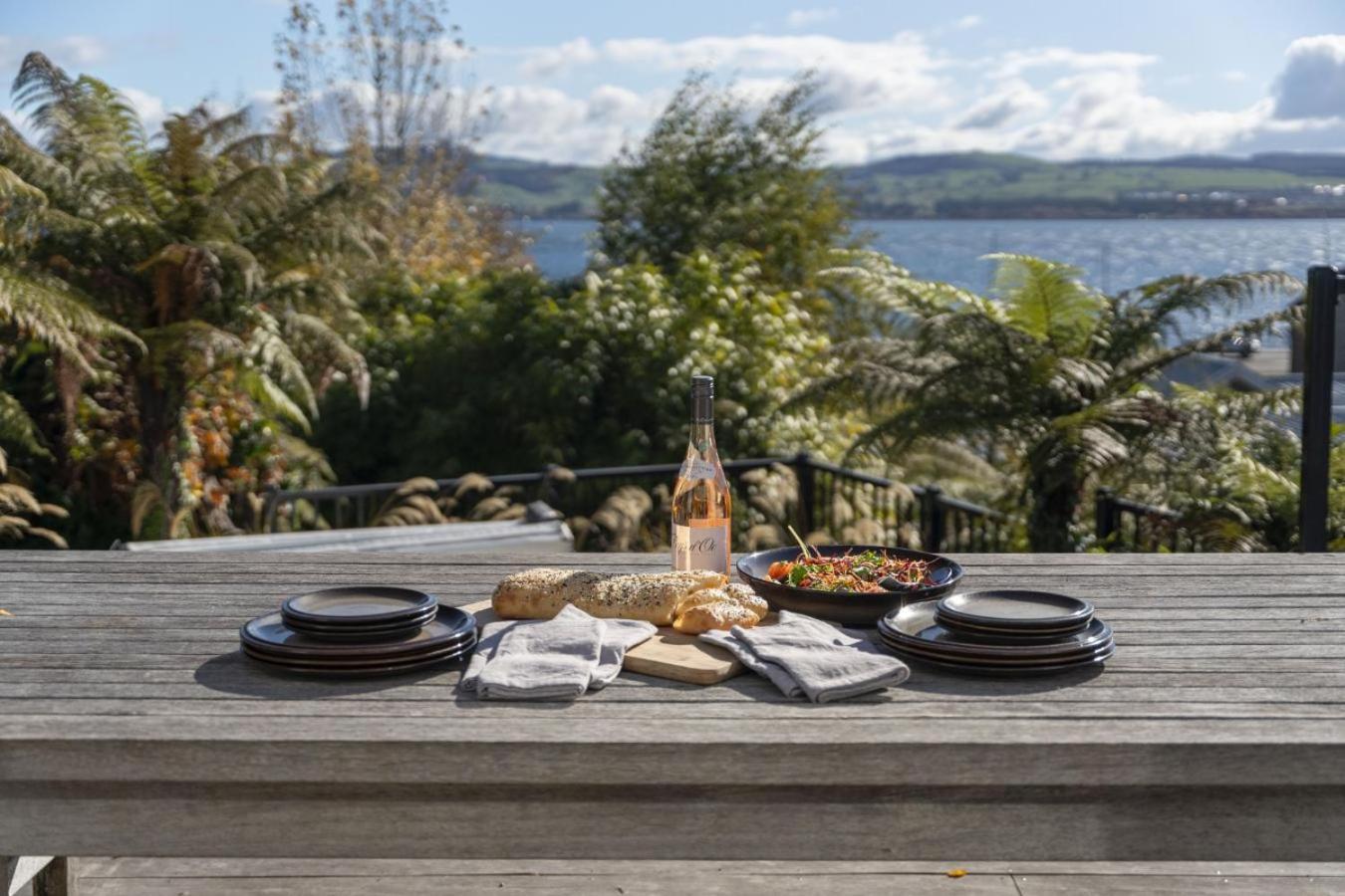 Bayview Lake Taupo Exterior foto