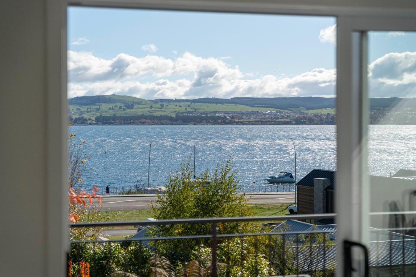 Bayview Lake Taupo Exterior foto