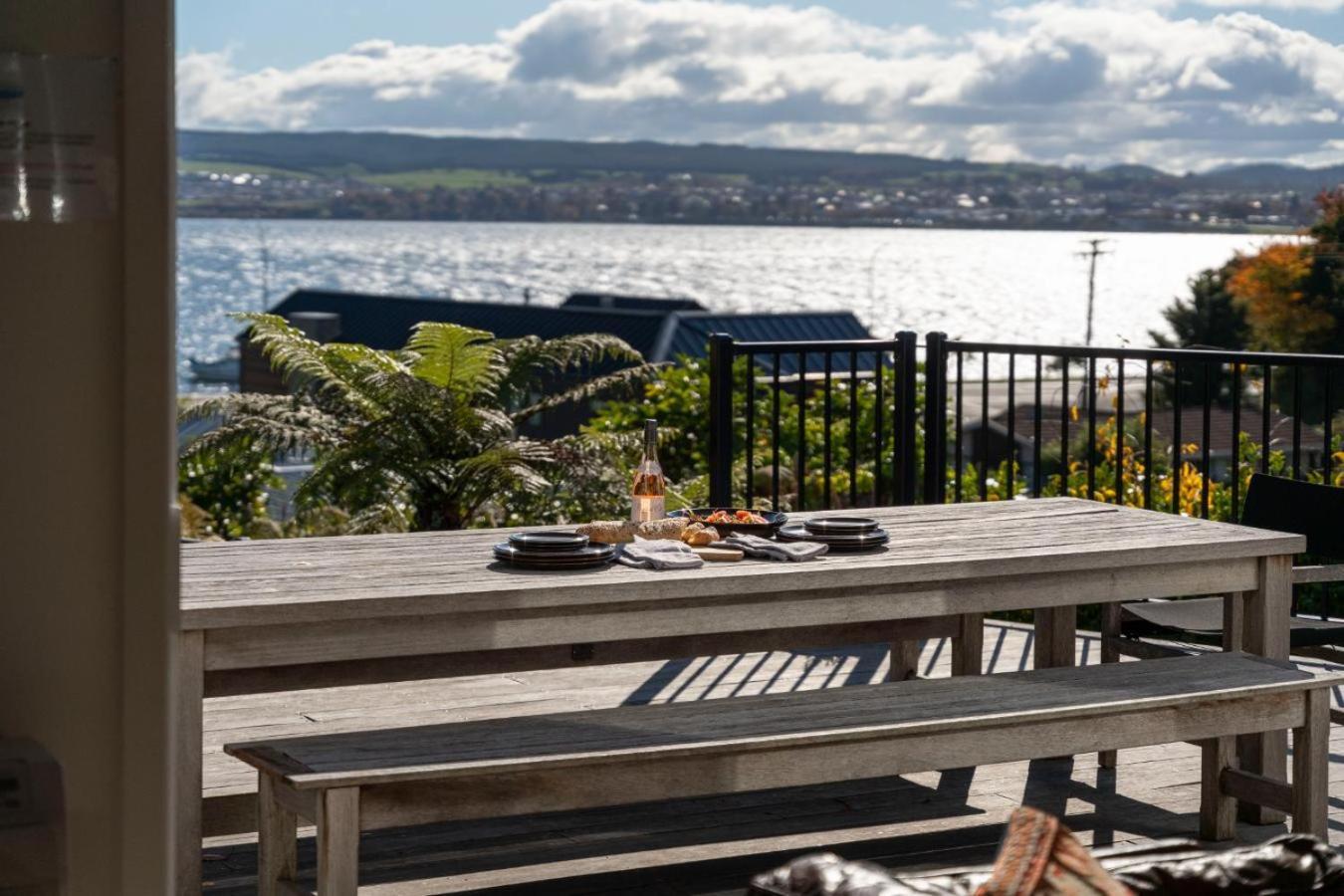 Bayview Lake Taupo Exterior foto